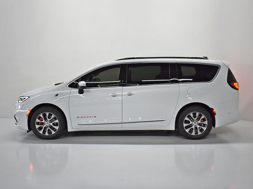 Foto do veículo CHRYSLER PACIFICA  PINNACLE HYBRID 2023 3.6 V6 260 CV 2023 11.170 KM 720.000,00