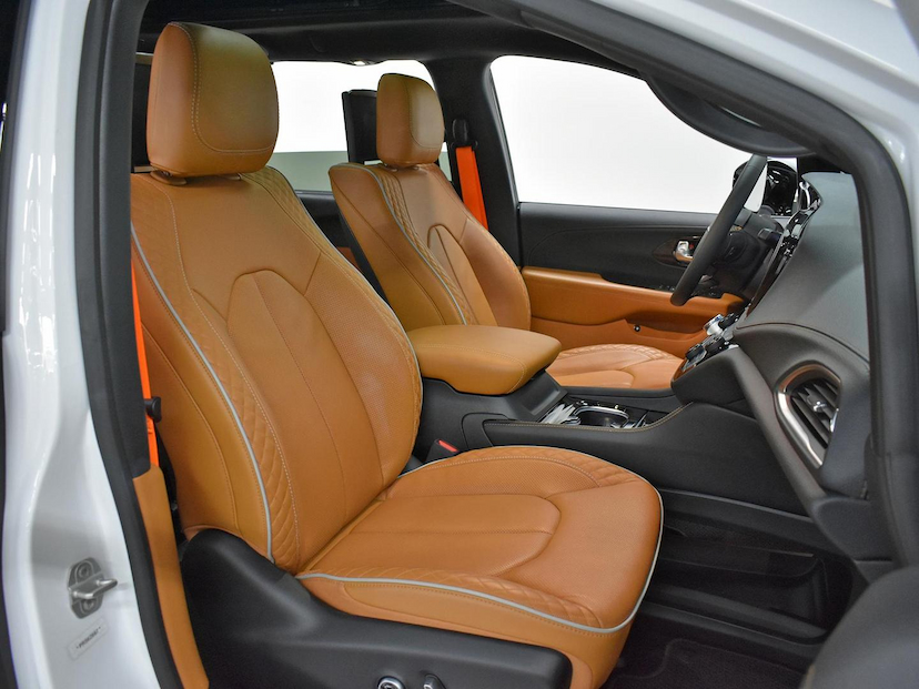 Foto do veículo CHRYSLER PACIFICA  PINNACLE HYBRID 2023 3.6 V6 260 CV 2023 11.170 KM 720.000,00