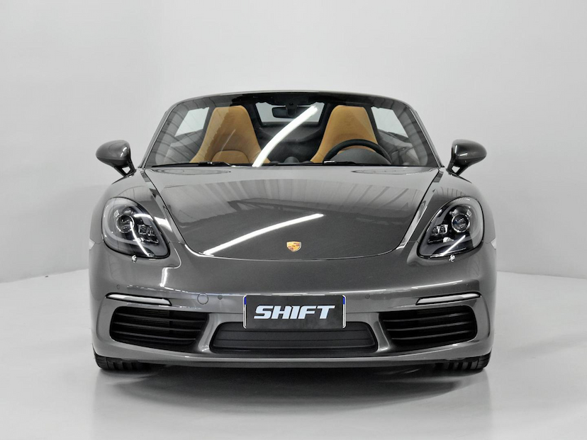 Foto do veículo PORSCHE 718  BOXSTER 2.0 300CV 2020 8.500 KM 520.000,00