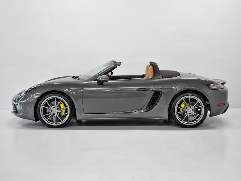 Foto do veículo PORSCHE 718  BOXSTER 2.0 300CV 2020 8.500 KM 520.000,00