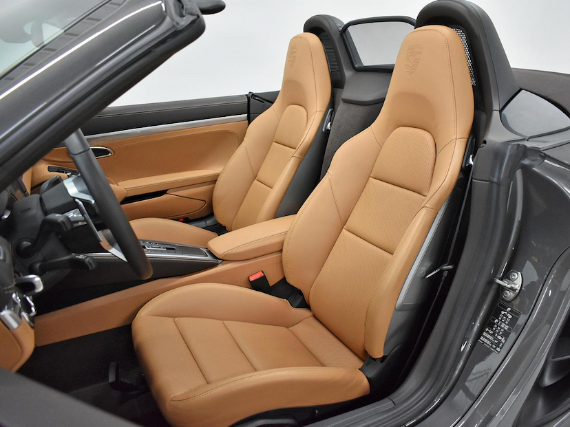 Foto do veículo PORSCHE 718  BOXSTER 2.0 300CV 2020 8.500 KM 520.000,00