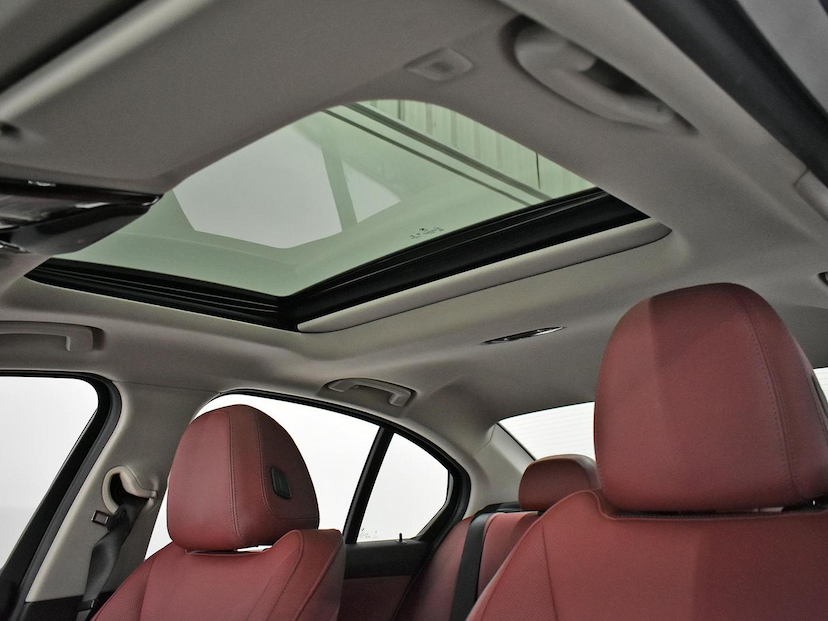 Foto do veículo BMW 320I  2.0 SPORT GP ACTIVE FLEX AUT 2023 33.701 KM 279.000,00
