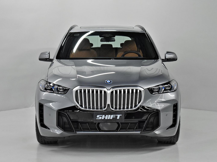 Foto do veículo BMW X5  XDRIVE 50E 3.0 M SPORT AUT. (HIBRIDO) 2025 15 KM 810.000,00