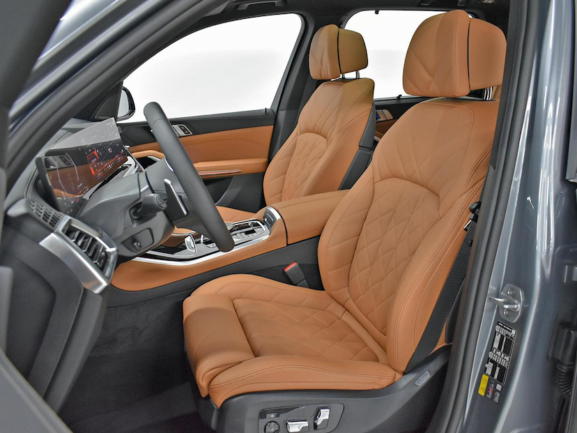 Foto do veículo BMW X5  XDRIVE 50E 3.0 M SPORT AUT. (HIBRIDO) 2025 15 KM 810.000,00