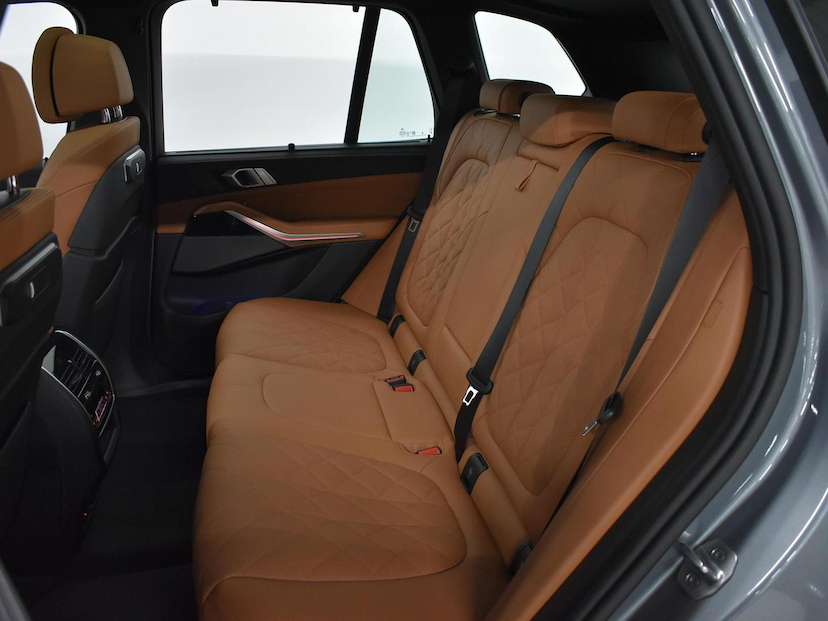 Foto do veículo BMW X5  XDRIVE 50E 3.0 M SPORT AUT. (HIBRIDO) 2025 15 KM 810.000,00
