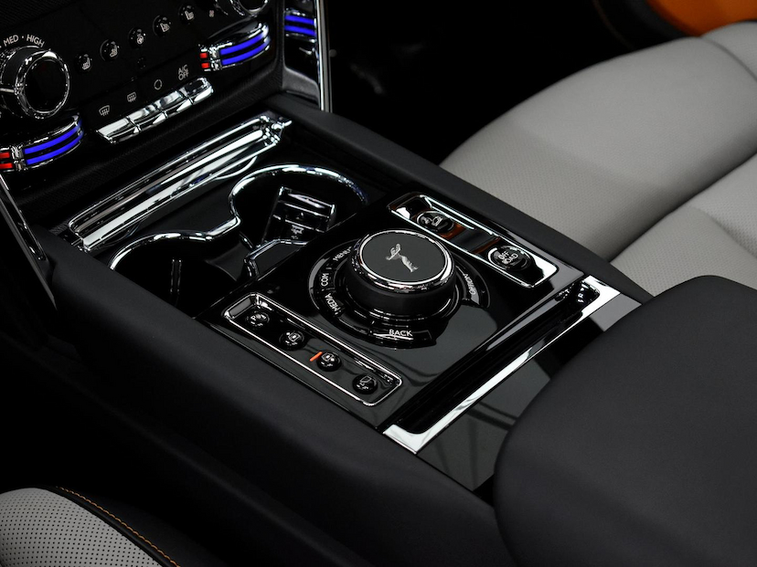 Foto do veículo ROLLS-ROYCE CULLINAN  6.7 V12 AUT. 2023 2.465 KM 8.200.000,00
