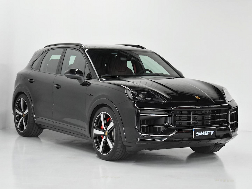 Foto do veículo PORSCHE CAYENNE  S 3.0 V6 (HÍBRIDO) 2024 3.762 KM 920.000,00
