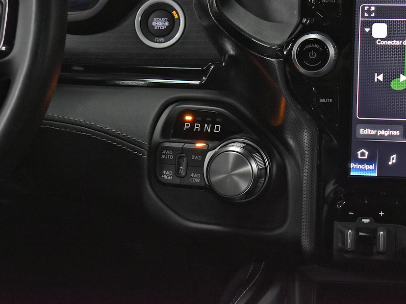 Foto do veículo RAM 1500  LIMITED NIGHT EDITION 5.7 4X4 AUT. 2023 23.867 KM 455.000,00
