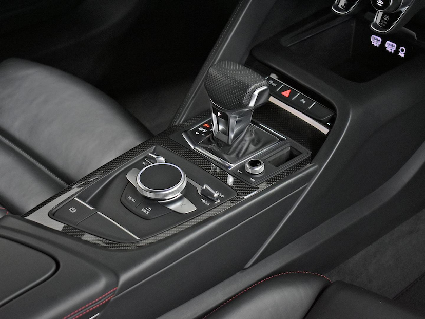 Foto do veículo AUDI R8  COUPÉ V10 5.2 FSI PERFORMANCE 2018 26.040 KM 1.180.000,00