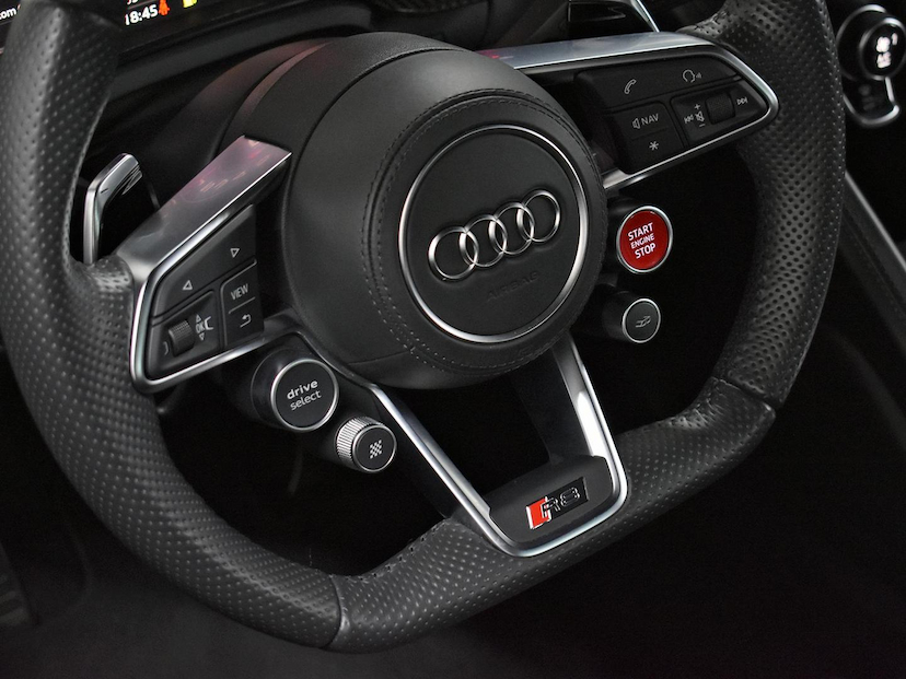 Foto do veículo AUDI R8  COUPÉ V10 5.2 FSI PERFORMANCE 2018 26.040 KM 1.180.000,00