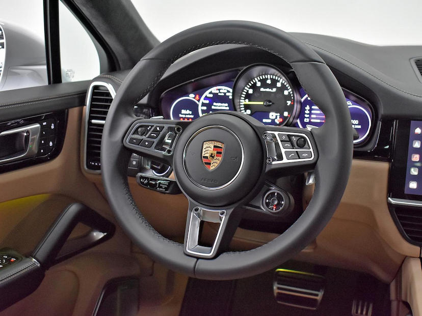 Foto do veículo PORSCHE CAYENNE  TURBO S 4.0 V8 680CV (HÍBRIDO) 2023 300 KM 1.080.000,00