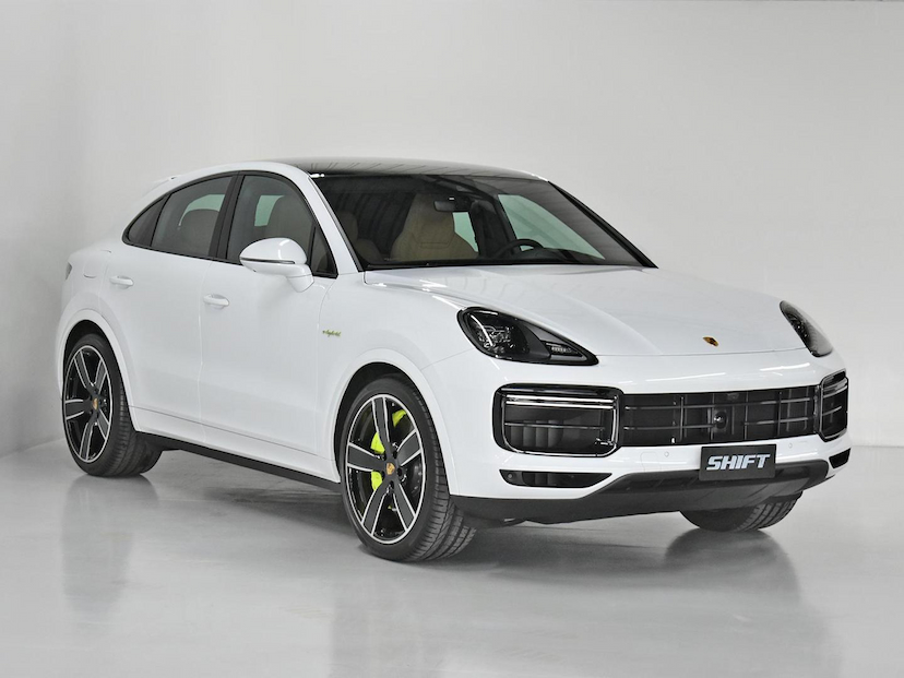 Foto do veículo PORSCHE CAYENNE  TURBO S 4.0 V8 680CV (HÍBRIDO) 2023 300 KM 1.080.000,00