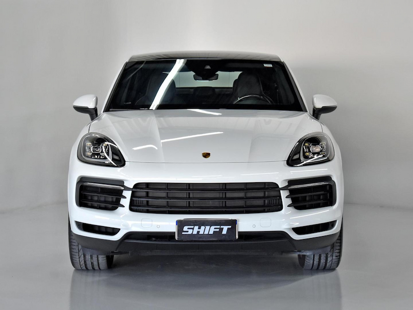 Foto do veículo PORSCHE CAYENNE  COUPE E-HYBRID 3.0 V6 462CV 2023 17.845 KM 750.000,00