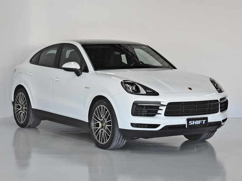 Foto do veículo PORSCHE CAYENNE  COUPE E-HYBRID 3.0 V6 462CV 2023 17.845 KM 750.000,00