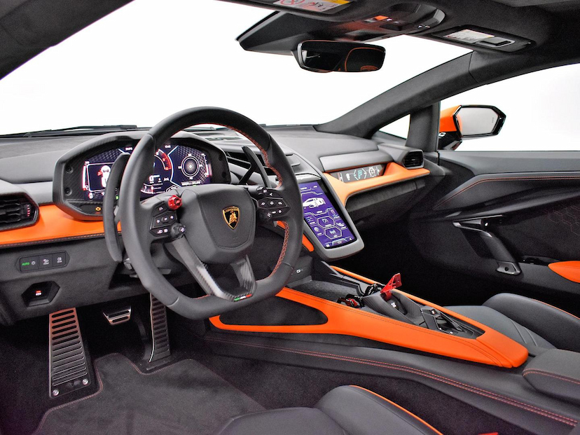 Foto do veículo LAMBORGHINI REVUELTO  COUPE LP 1015-4 (HIB) 2024 330 KM 8.600.000,00