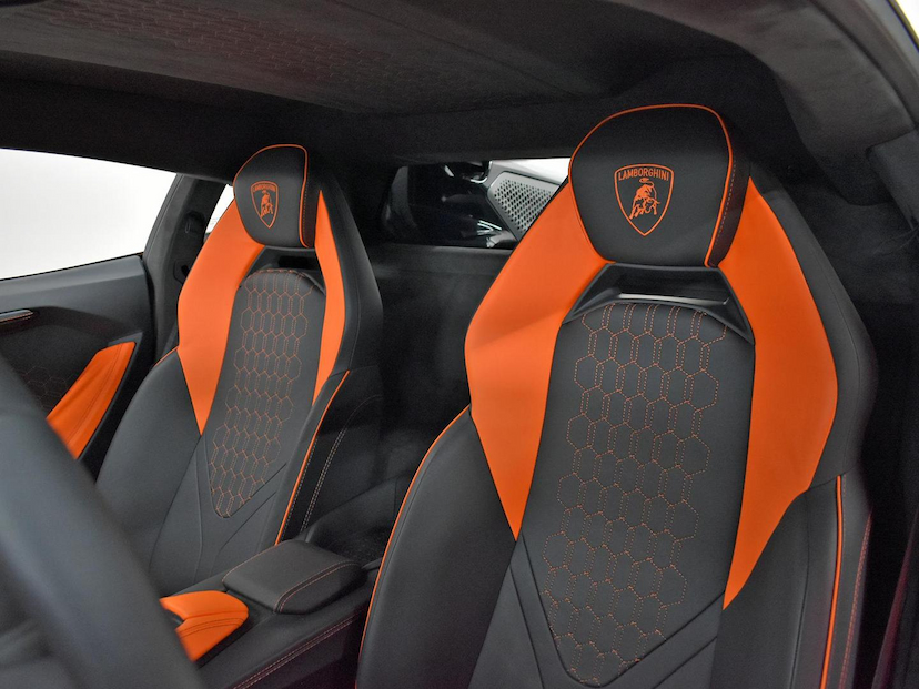 Foto do veículo LAMBORGHINI REVUELTO  COUPE LP 1015-4 (HIB) 2024 330 KM 8.600.000,00