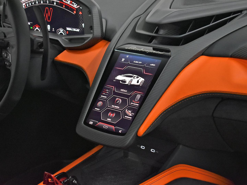 Foto do veículo LAMBORGHINI REVUELTO  COUPE LP 1015-4 (HIB) 2024 330 KM 8.600.000,00