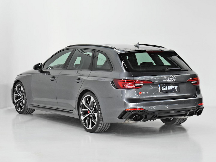 Foto do veículo AUDI RS4  AVANT 2.9TFSI TIPTRONIC QUATTRO 2019 27.500 KM 430.000,00