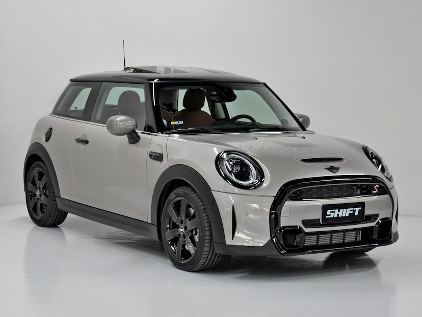 Foto do veículo MINI COOPER  S TOP 2.0 2023 14.525 KM 210.000,00