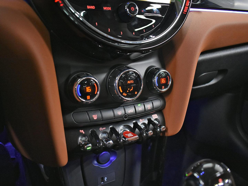 Foto do veículo MINI COOPER  S TOP 2.0 2023 14.525 KM 210.000,00
