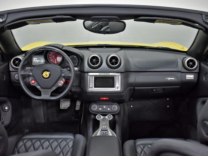 Foto do veículo FERRARI CALIFORNIA  2010 4.810 KM 1.400.000,00