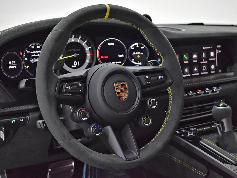 Foto do veículo PORSCHE 911  GT3 RS 2024 190 KM 3.750.000,00