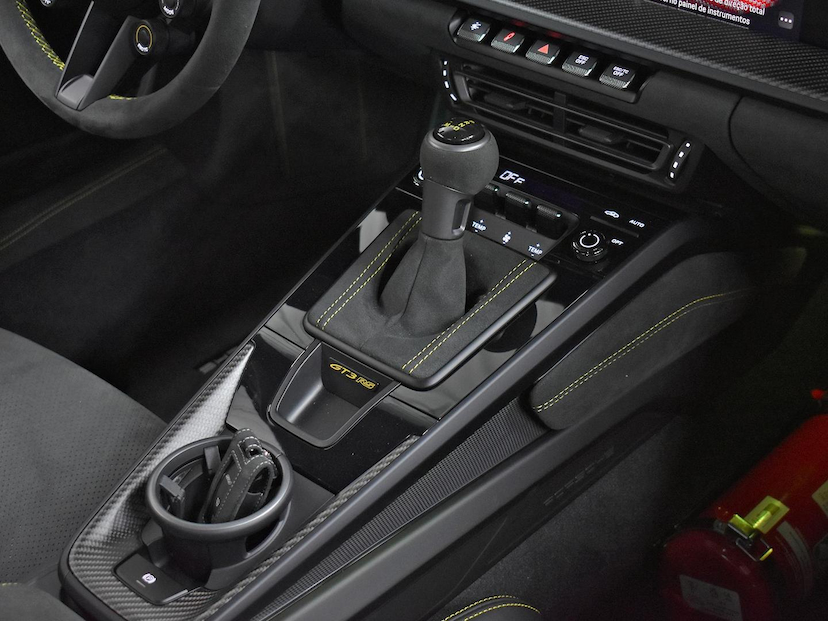Foto do veículo PORSCHE 911  GT3 RS 2024 190 KM 3.750.000,00