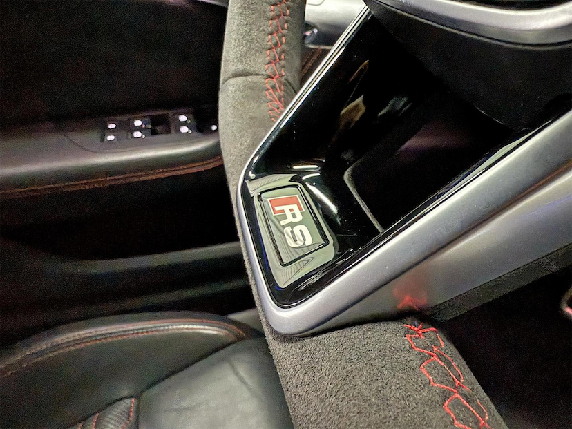 Foto do veículo AUDI RS6  4.0 AVANT FSI BI-TB QUATTRO TIP. 5P 2021 28.200 KM 850.000,00