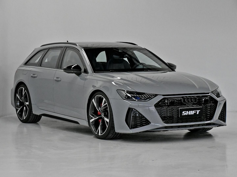 Foto do veículo AUDI RS6  4.0 AVANT FSI BI-TB QUATTRO TIP. 5P 2021 28.200 KM 850.000,00