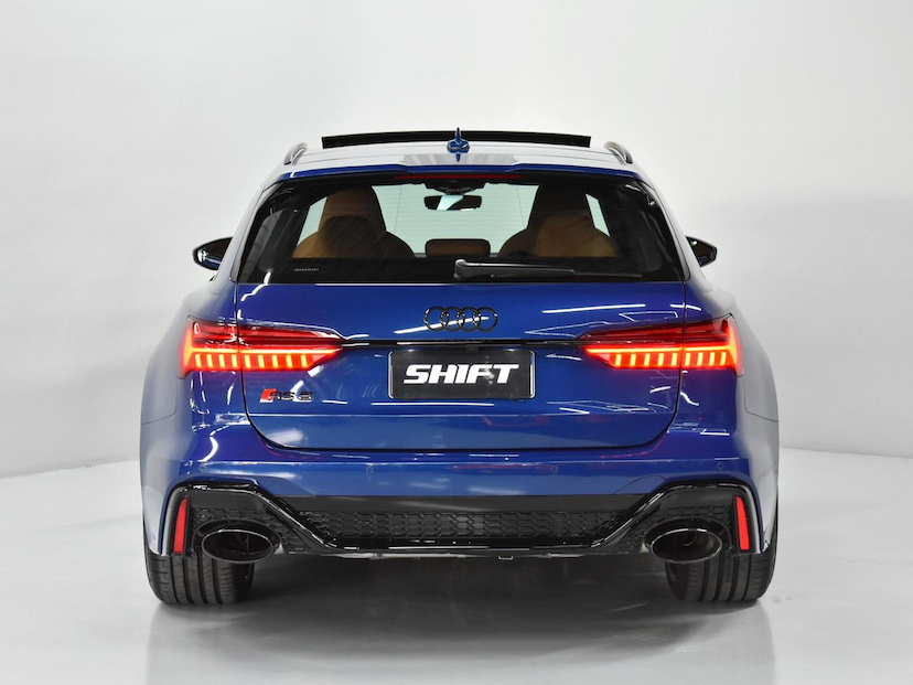 Foto do veículo AUDI RS6  4.0 AVANT TFSI BI-TB QUAT.TIP.(HIB.) 2024 6.245 KM 1.100.000,00