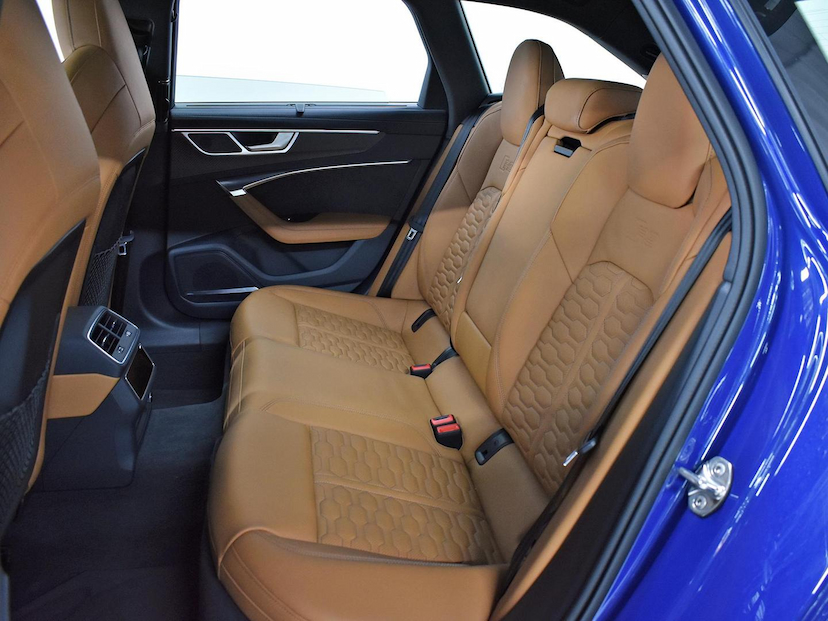 Foto do veículo AUDI RS6  4.0 AVANT TFSI BI-TB QUAT.TIP.(HIB.) 2024 6.245 KM 1.100.000,00