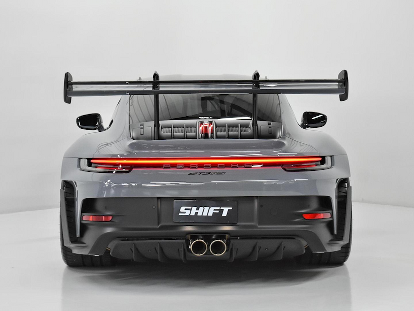 Foto do veículo PORSCHE 911  GT3 RS 2024 2.010 KM 3.750.000,00
