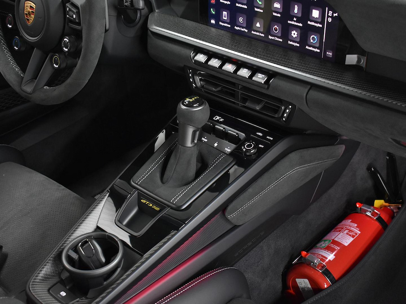 Foto do veículo PORSCHE 911  GT3 RS 2024 2.010 KM 3.750.000,00
