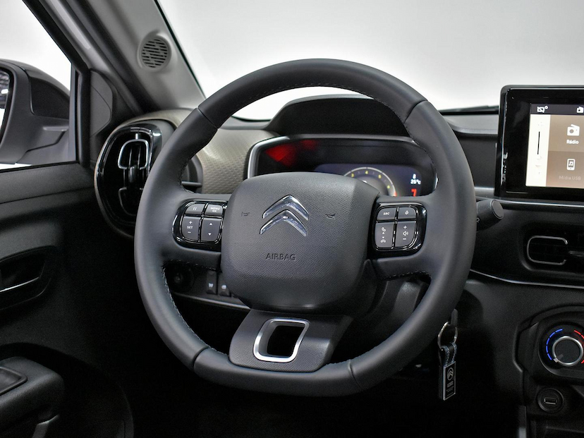 Foto do veículo CITROËN AIRCROSS C3  SHINE 1.0 FLEX TB 200 AUT. 2025 7.990 KM 122.000,00