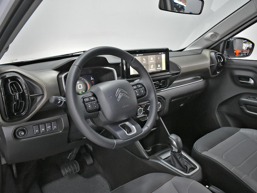Foto do veículo CITROËN AIRCROSS C3  SHINE 1.0 FLEX TB 200 AUT. 2025 7.990 KM 122.000,00