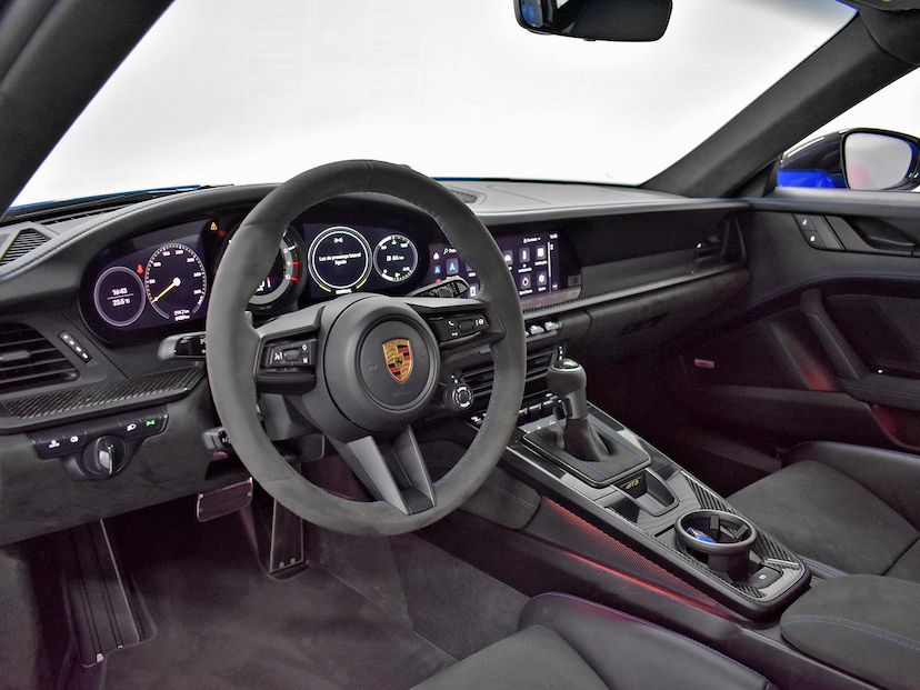 Foto do veículo PORSCHE 911  GT3 4.0 500CV/510CV (991) 2022 9.430 KM 2.150.000,00