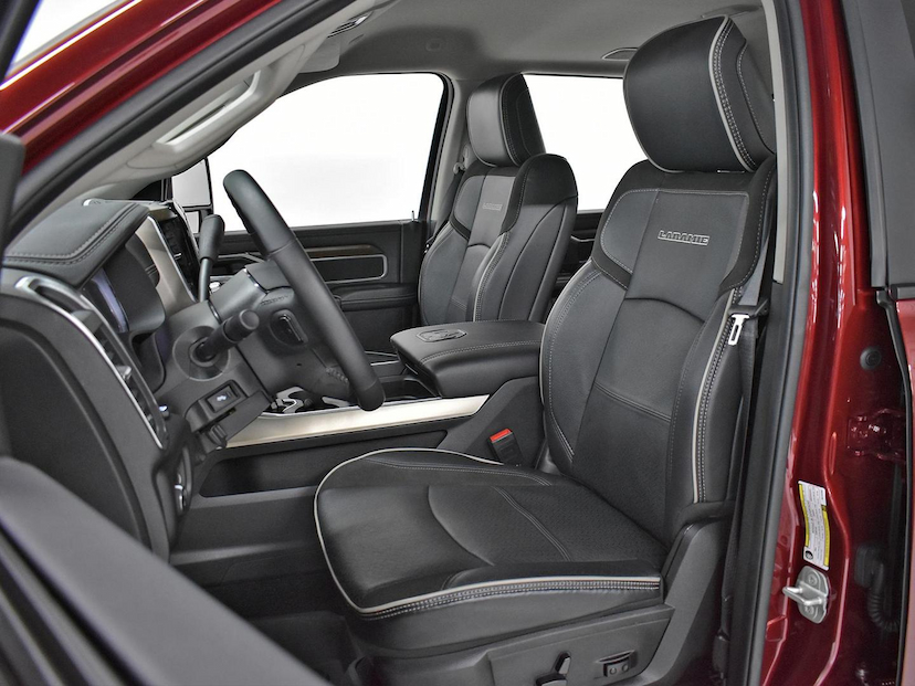 Foto do veículo RAM 2500  LARAMIE 6.7 TDI CD 4X4 DIESEL 2024 7.490 KM 415.000,00