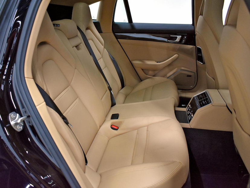 Foto do veículo PORSCHE PANAMERA  4 E-HYBRID SPORT TURISMO 2023 11.630 KM 695.000,00