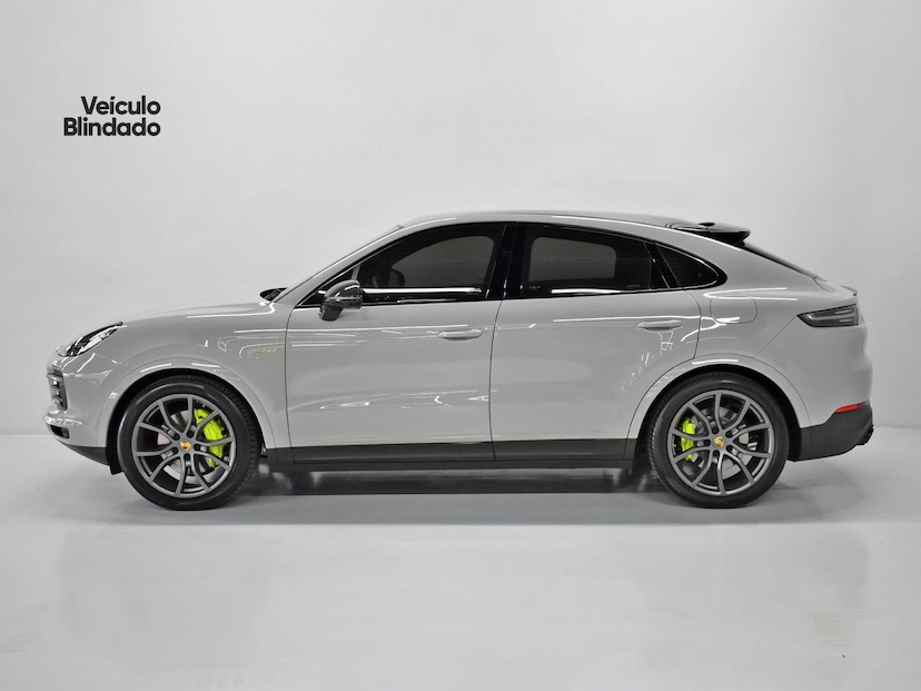 Foto do veículo PORSCHE CAYENNE  COUPE E-HYBRID 3.0 V6 462CV 2021 22.905 KM 650.000,00