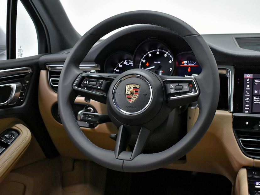 Foto do veículo PORSCHE MACAN  2.0 TURBO 2025 30 KM 580.000,00