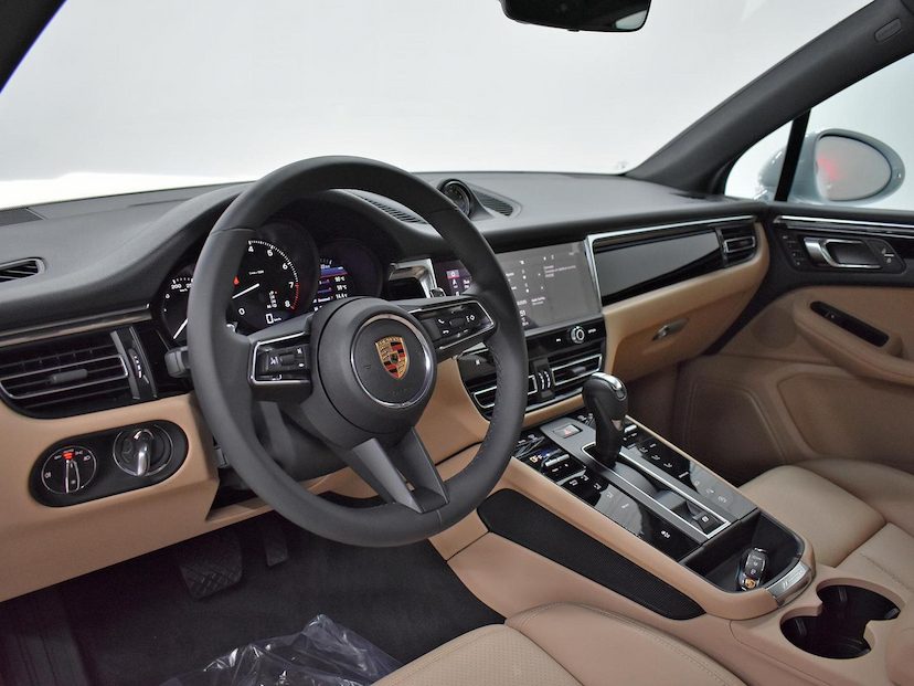 Foto do veículo PORSCHE MACAN  2.0 TURBO 2025 30 KM 580.000,00