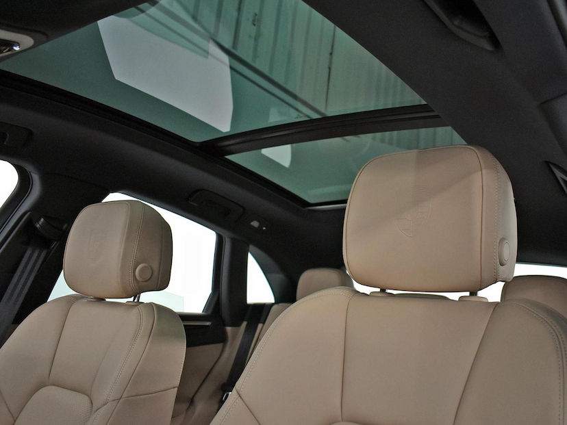Foto do veículo PORSCHE MACAN  2.0 TURBO 2025 30 KM 580.000,00