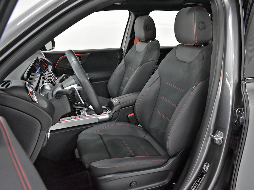 Foto do veículo MERCEDES-BENZ GLB 35 AMG  4MATIC 2024 4.520 KM 415.000,00