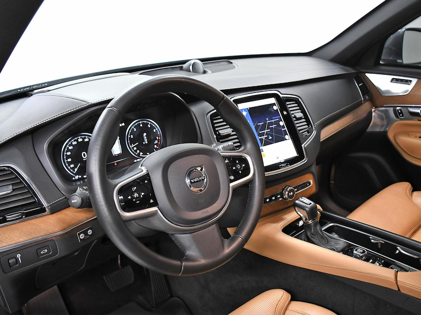 Foto do veículo VOLVO XC90 XC-90 T-6 INSCRIPTION 2.0 320 CV 2019 60.220 KM 269.000,00