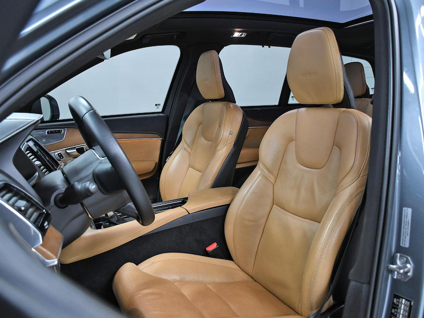Foto do veículo VOLVO XC90 XC-90 T-6 INSCRIPTION 2.0 320 CV 2019 60.220 KM 269.000,00