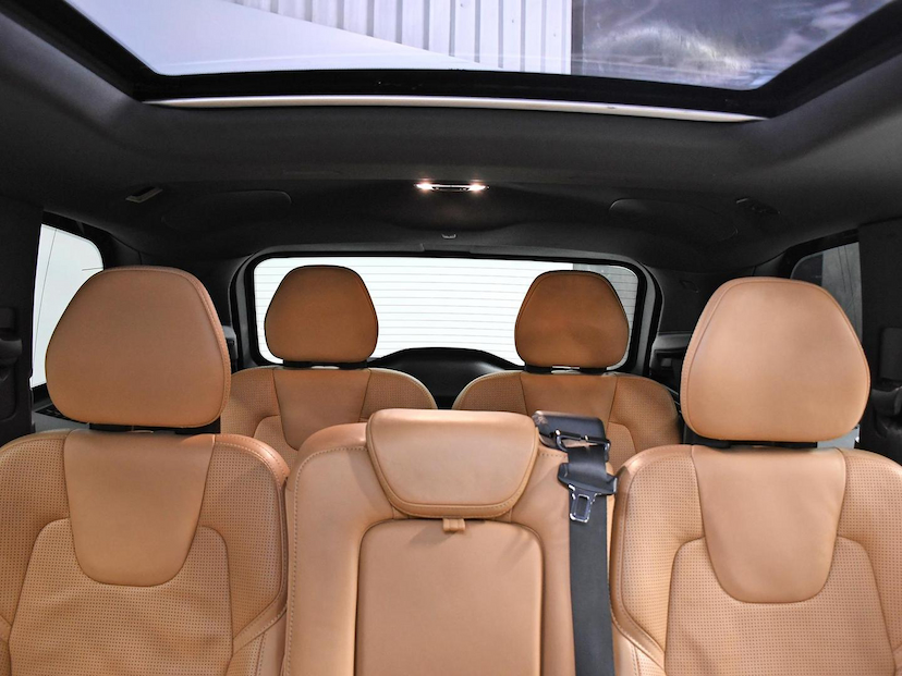 Foto do veículo VOLVO XC90 XC-90 T-6 INSCRIPTION 2.0 320 CV 2019 60.220 KM 269.000,00