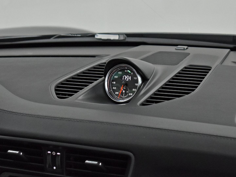 Foto do veículo PORSCHE 911  TURBO 3.8 520 CV 2015 3.770 KM 950.000,00