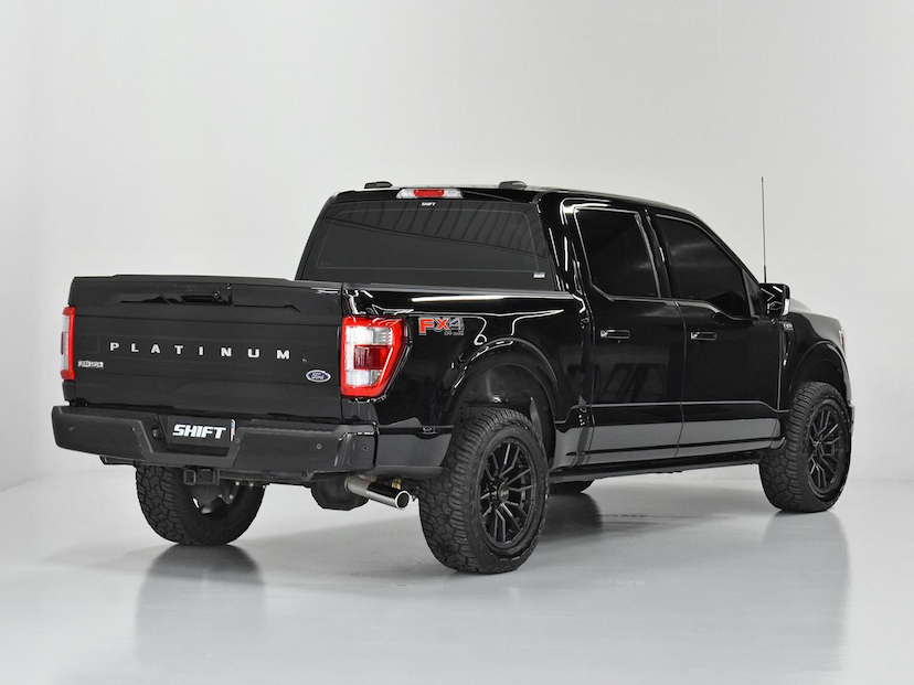 Foto do veículo FORD F-150 F-150 PLATINUM 4X4 5.0 V8 2023 10.890 KM 425.000,00
