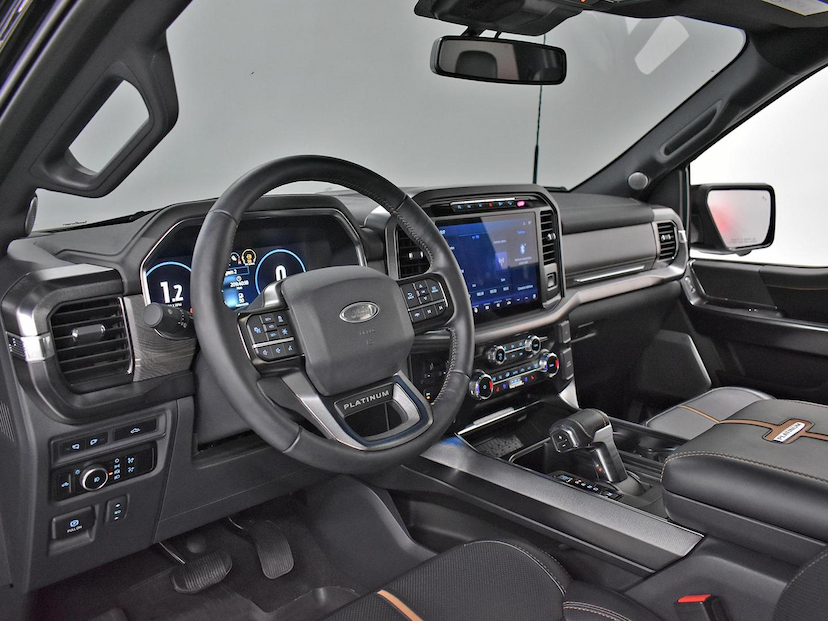 Foto do veículo FORD F-150 F-150 PLATINUM 4X4 5.0 V8 2023 10.890 KM 425.000,00