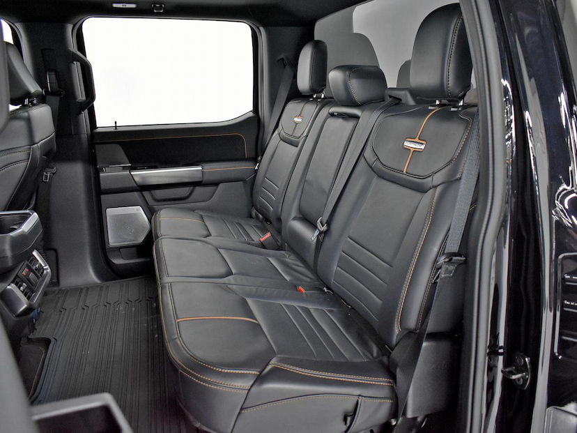 Foto do veículo FORD F-150 F-150 PLATINUM 4X4 5.0 V8 2023 10.890 KM 425.000,00